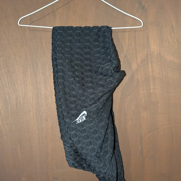 Nike Black Textured Jacket and Scarf Set - Picture 3 of 4